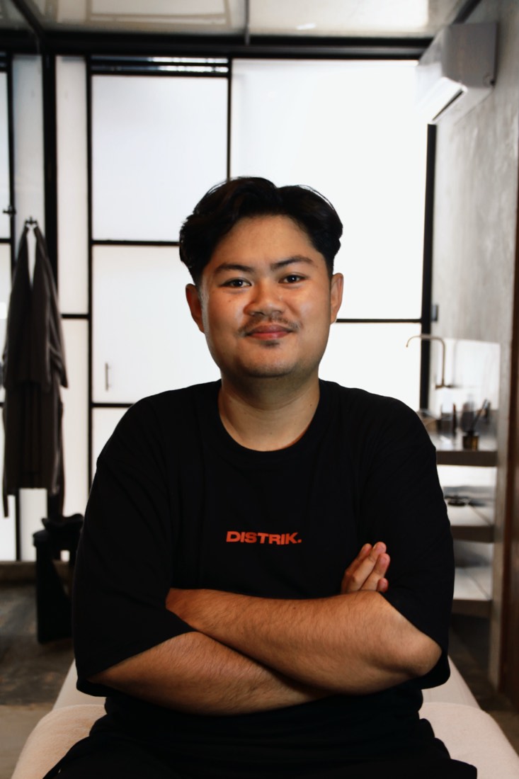 Toni, deep tissue and sports massage therapist at DISTRIK Canggu
